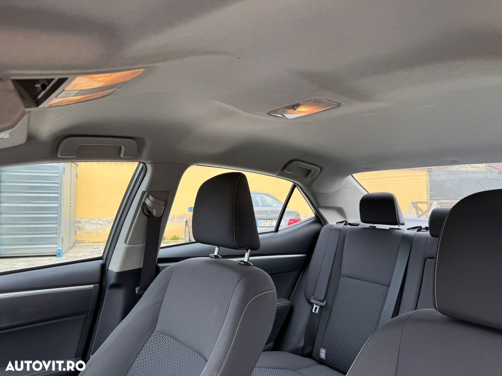 Toyota Corolla 1.6 Valvematic Luna - 28