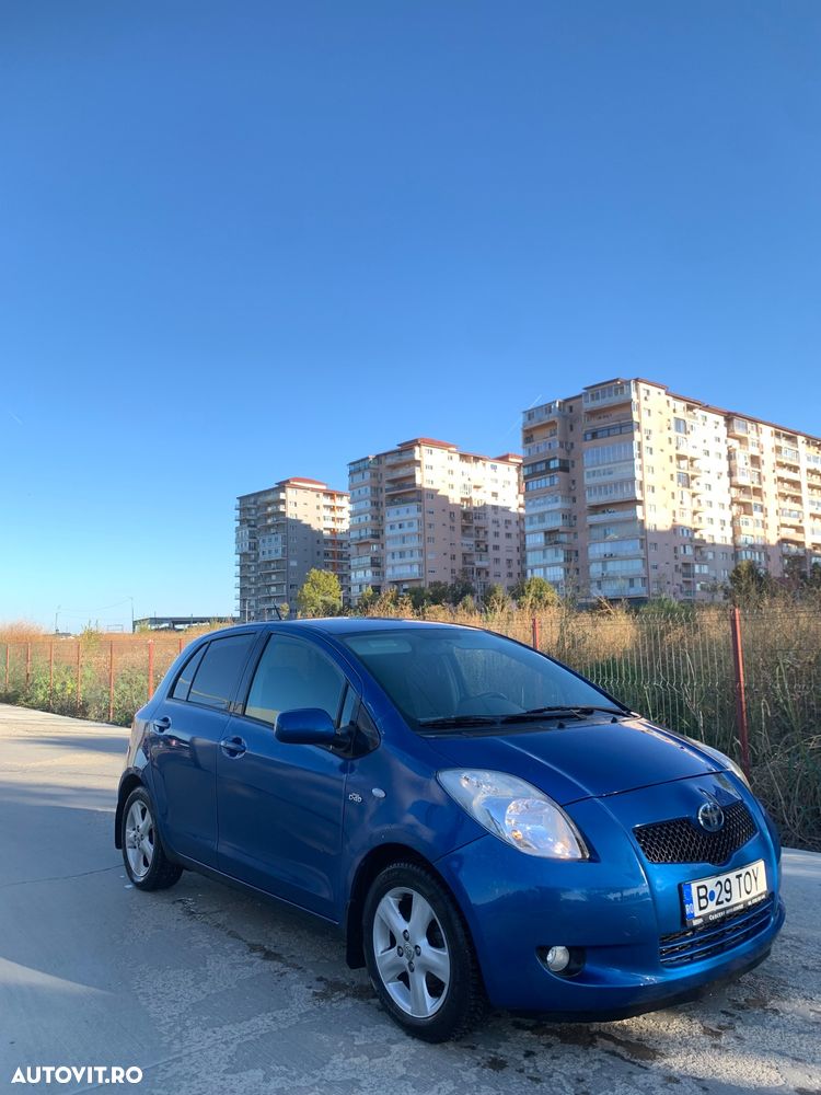 Toyota Yaris - 1