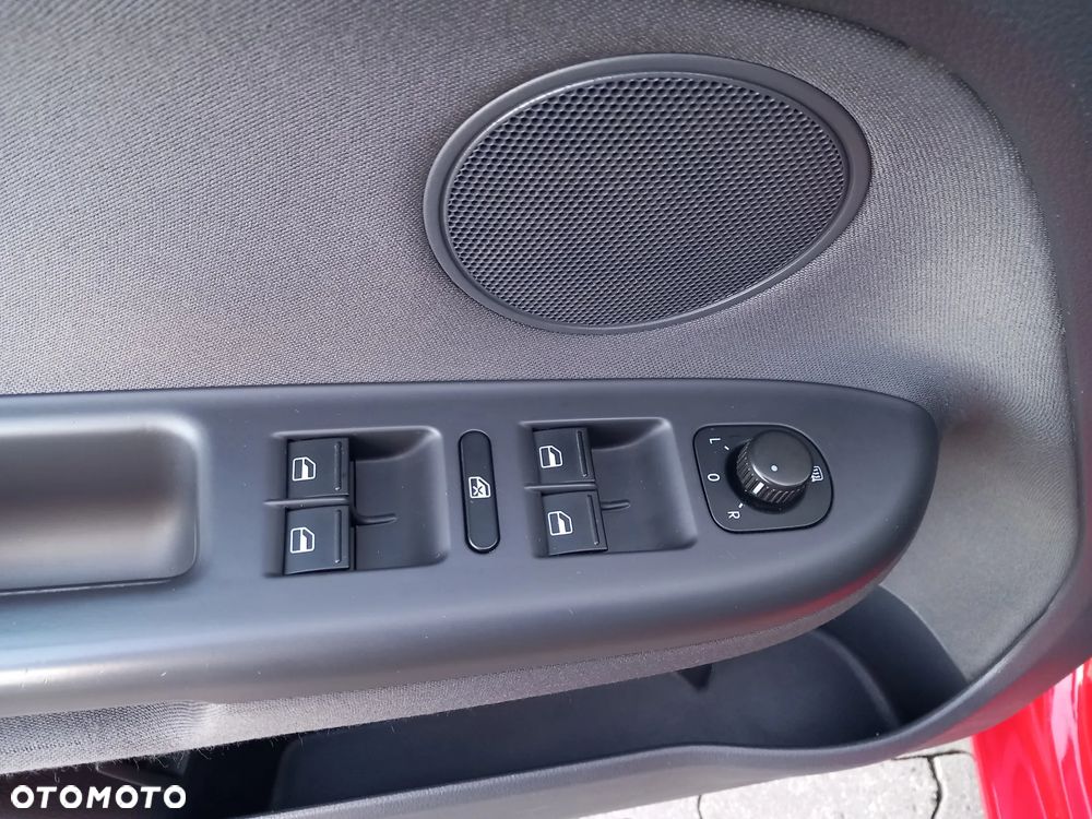 Volkswagen Golf Plus - 19