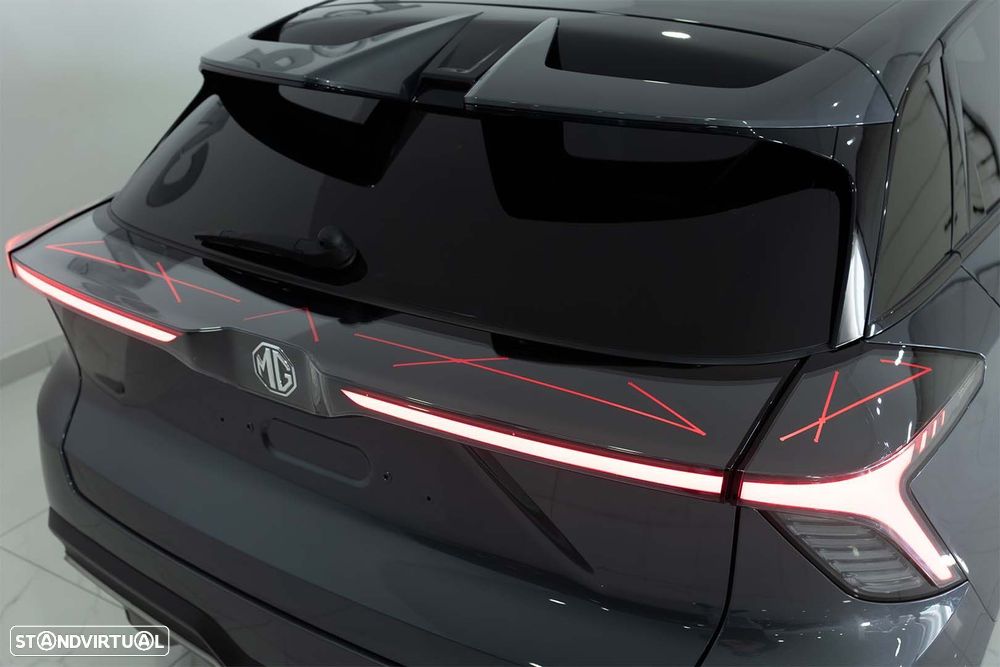 MG MG4 64 kWh Luxury - 6