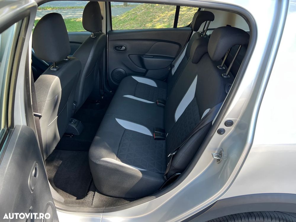 Dacia Sandero Stepway dCi 90 S&S Prestige - 9