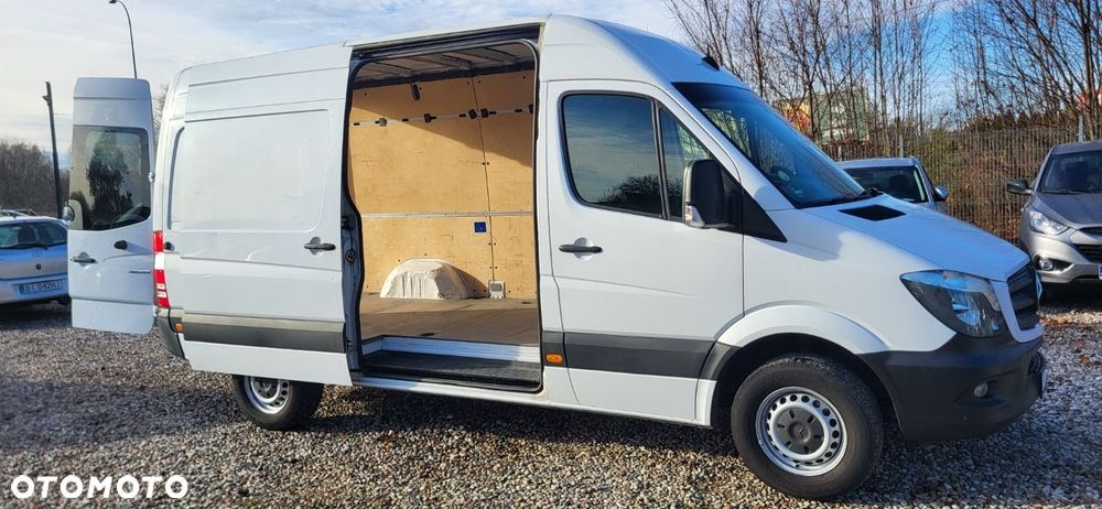 Mercedes-Benz Sprinter - 10