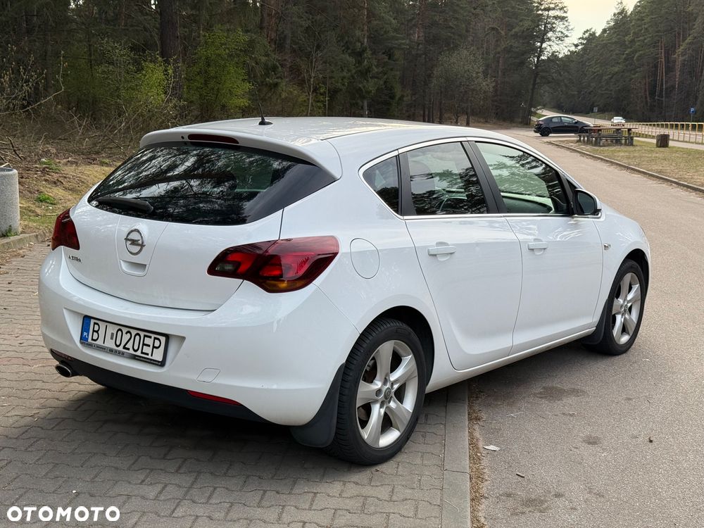 Opel Astra 1.4 T Sport - 4