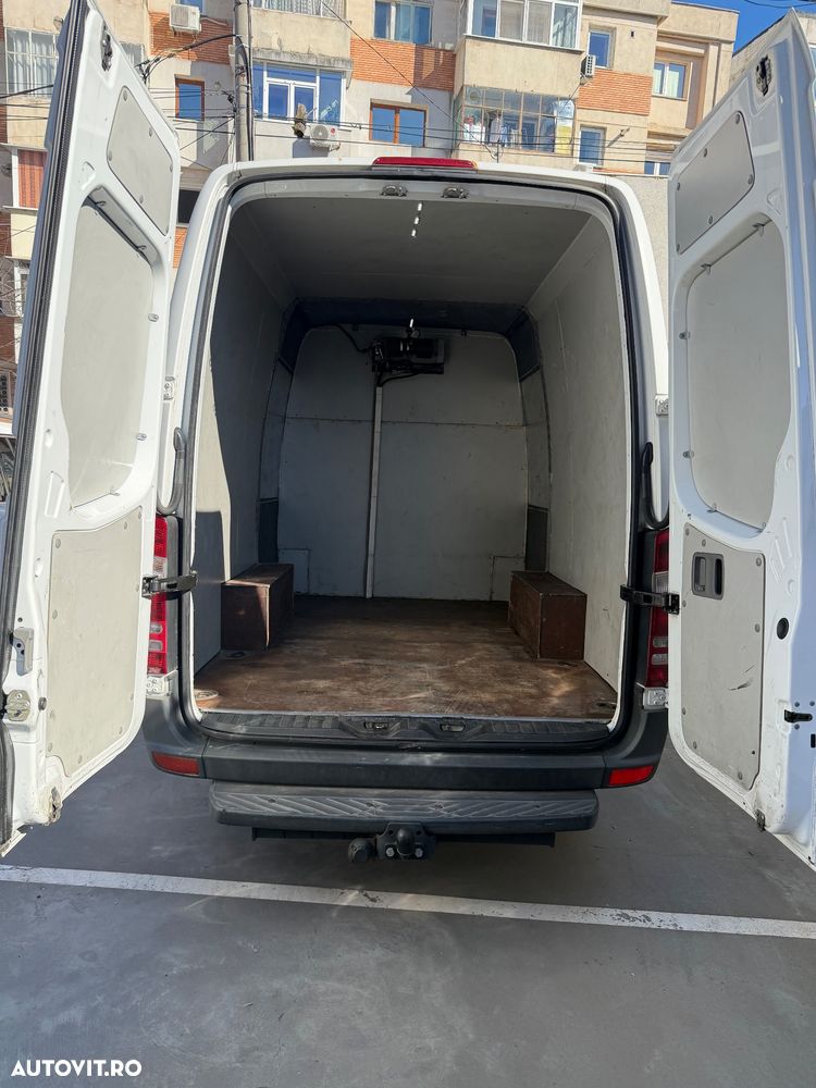 Mercedes-Benz Sprinter - 8