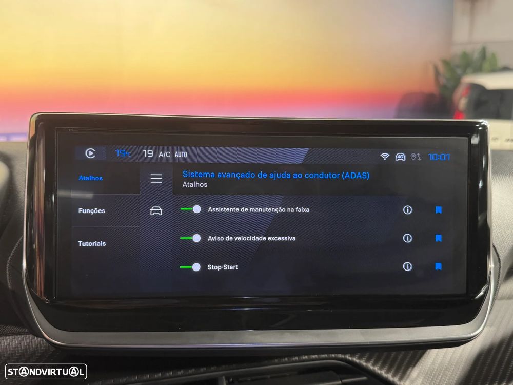 Peugeot 2008 1.2 Hybrid Allure e-DCS6 - 30