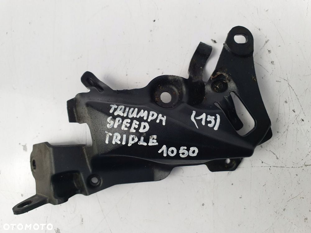 PRAWA OSŁONA BOCZNA Triumph Speed Triple 1050 11-16 wypełnienie 2507210 - 7