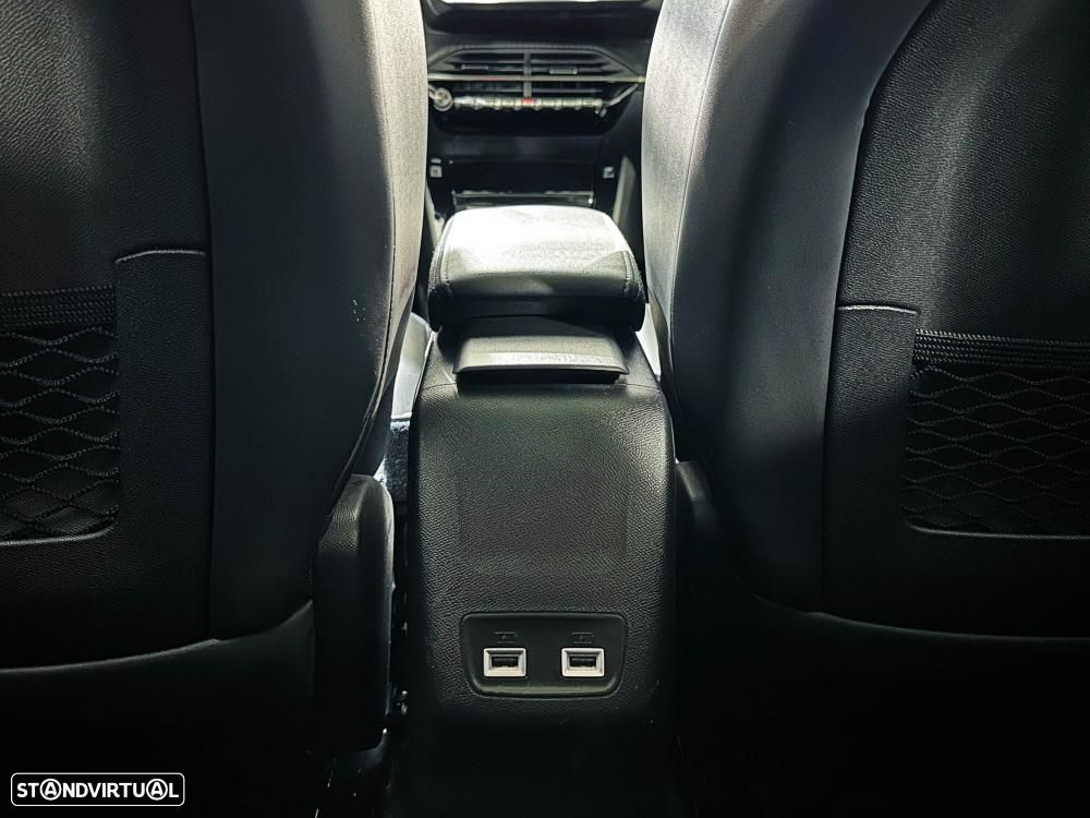 Peugeot e-2008 50 kWh GT Pack - 25