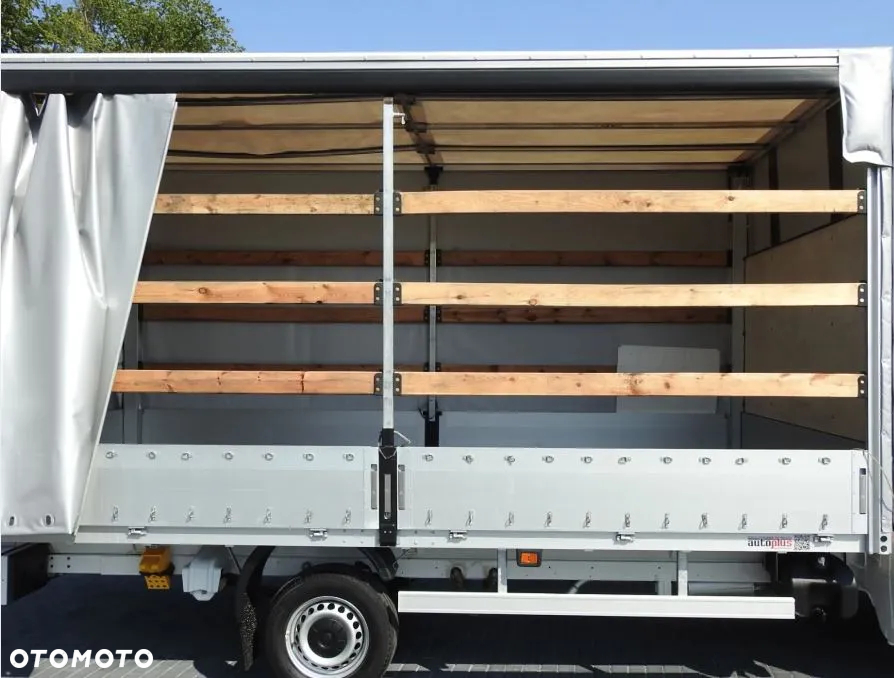 Volkswagen Crafter 10 EP 177KM 2019r - 20