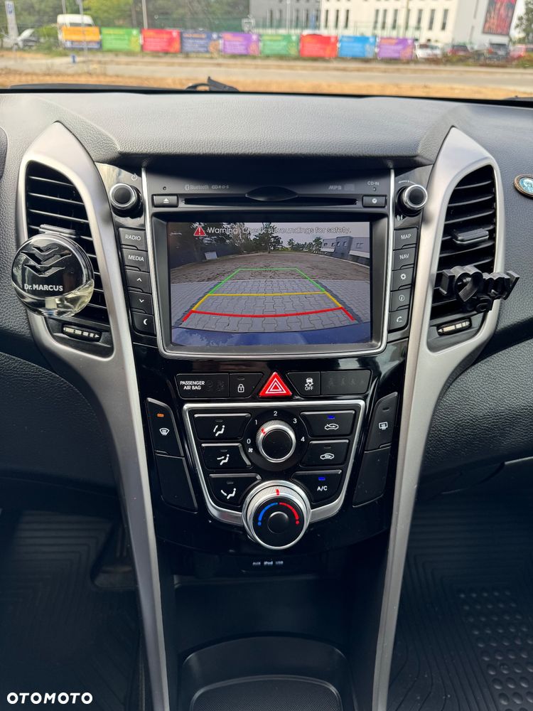 Hyundai i30 - 16