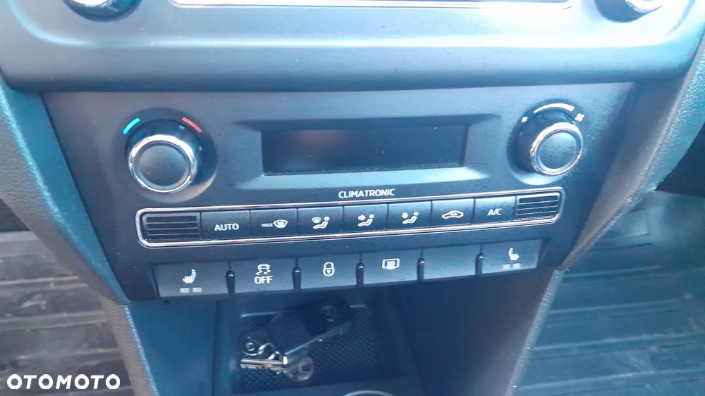 Skoda RAPID 1.2 TSI Style+ - 11