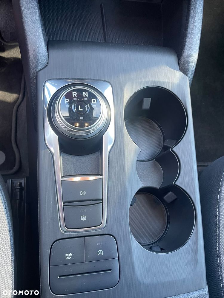 Ford Kuga - 21