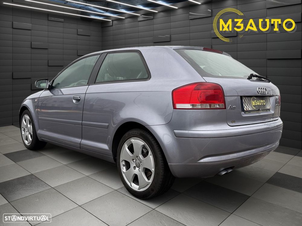 Audi A3 2.0 TDI Attraction - 4