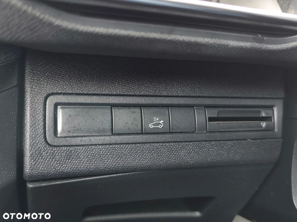 Peugeot 5008 BlueHDi 130 EAT8 GT - 29