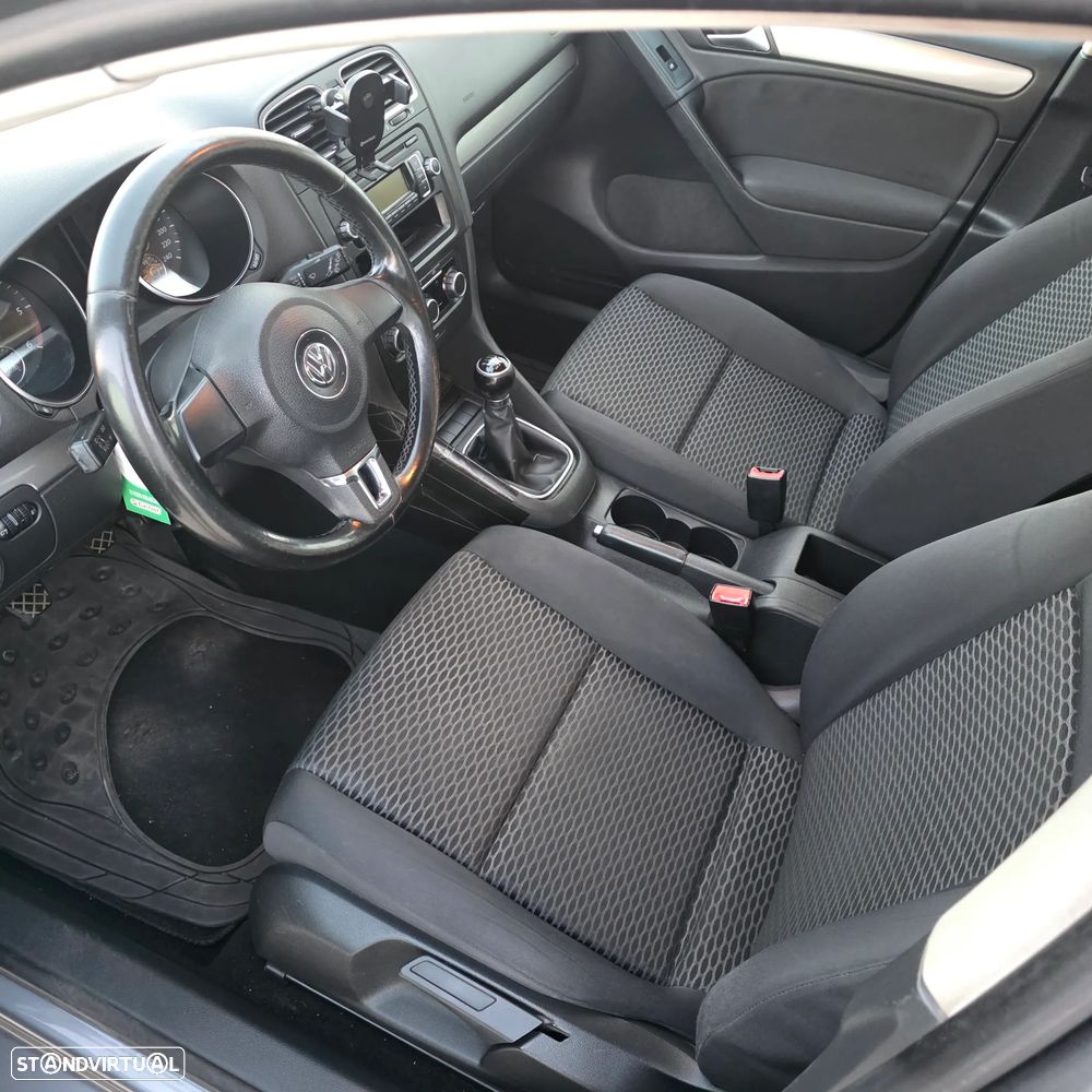 VW Golf 1.6 TDi Confortline - 5