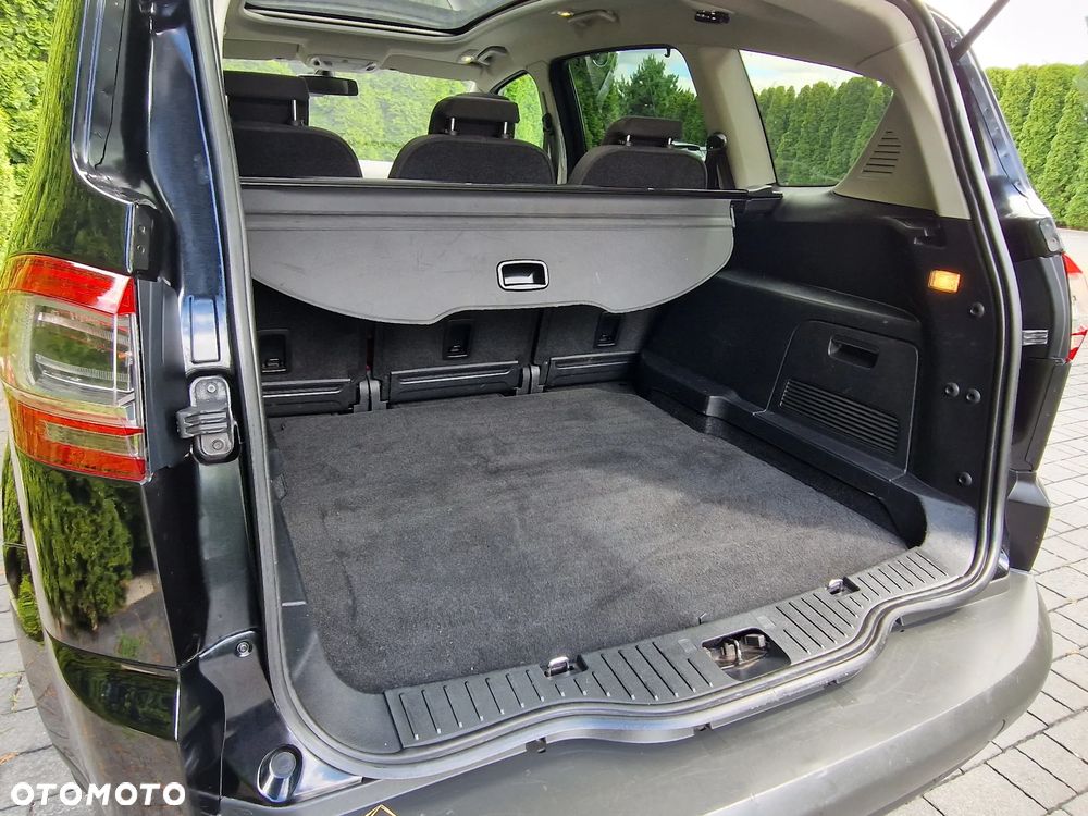 Ford S-Max - 39