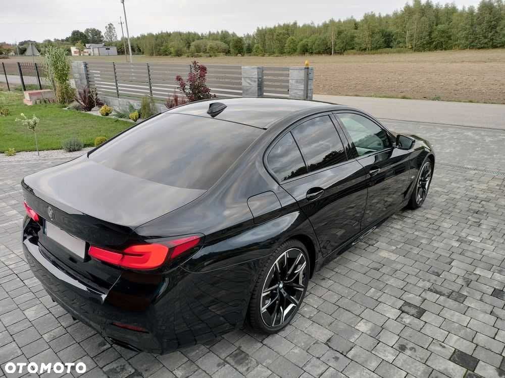 BMW Seria 5 530d xDrive mHEV M Sport sport - 2