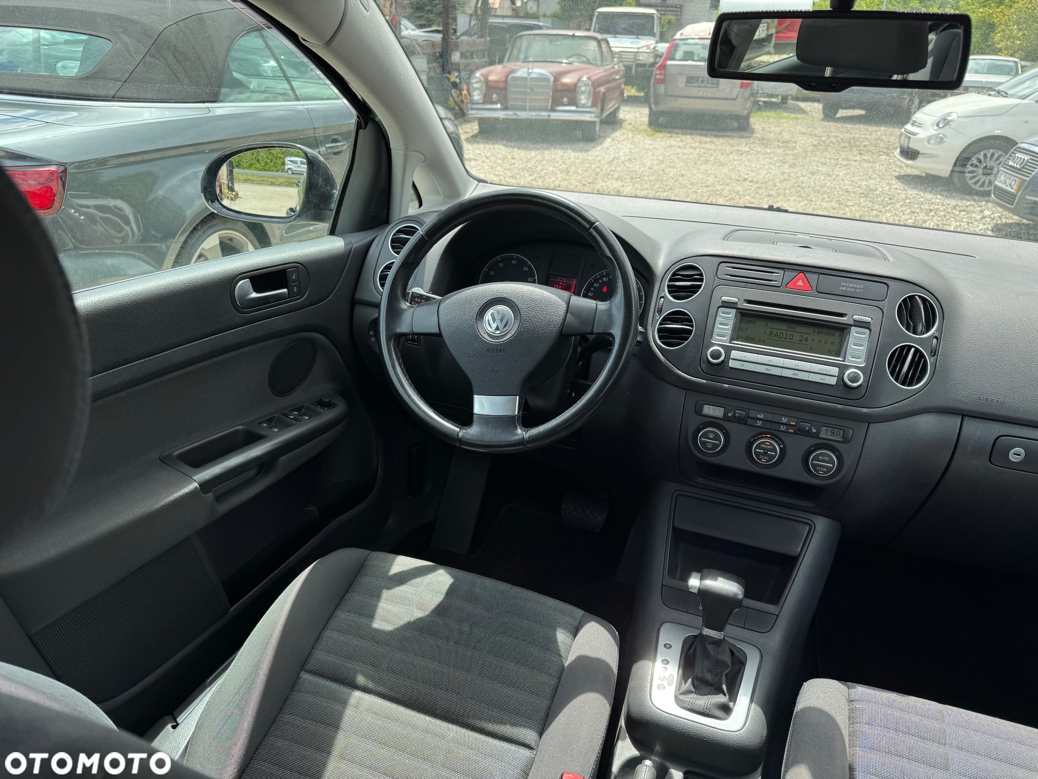 Volkswagen Golf 1.4 TSI BlueMotion Technology DSG Comfortline - 14