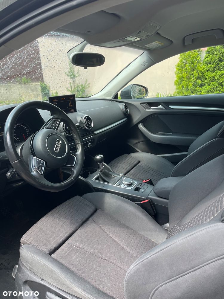 Audi A3 3-drzwiowe 1.6 TDI Ambiente - 5