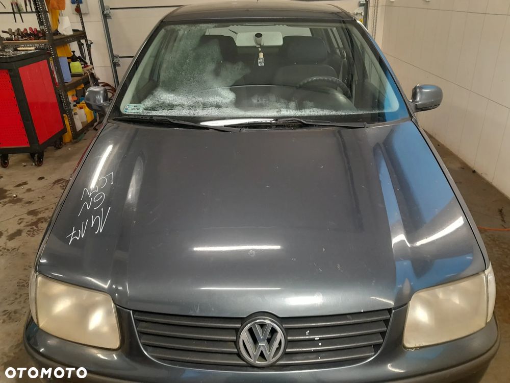 VW POLO 6N2 MASKA POKRYWA SILNIKA KOLOR: LC7V