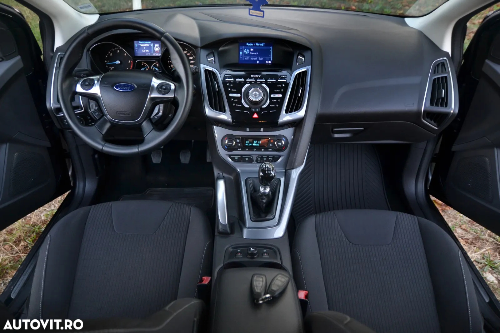 Ford Focus 1.6 TDCi DPF Titanium - 13