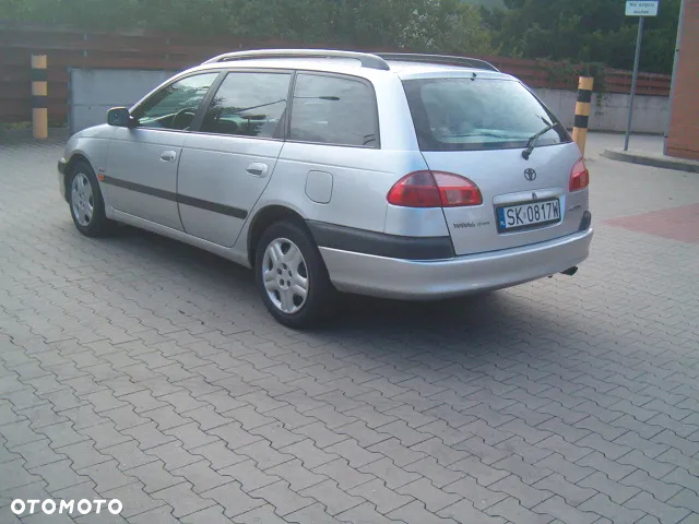 Toyota Avensis 1.8 VVT-i Terra Plus - 6