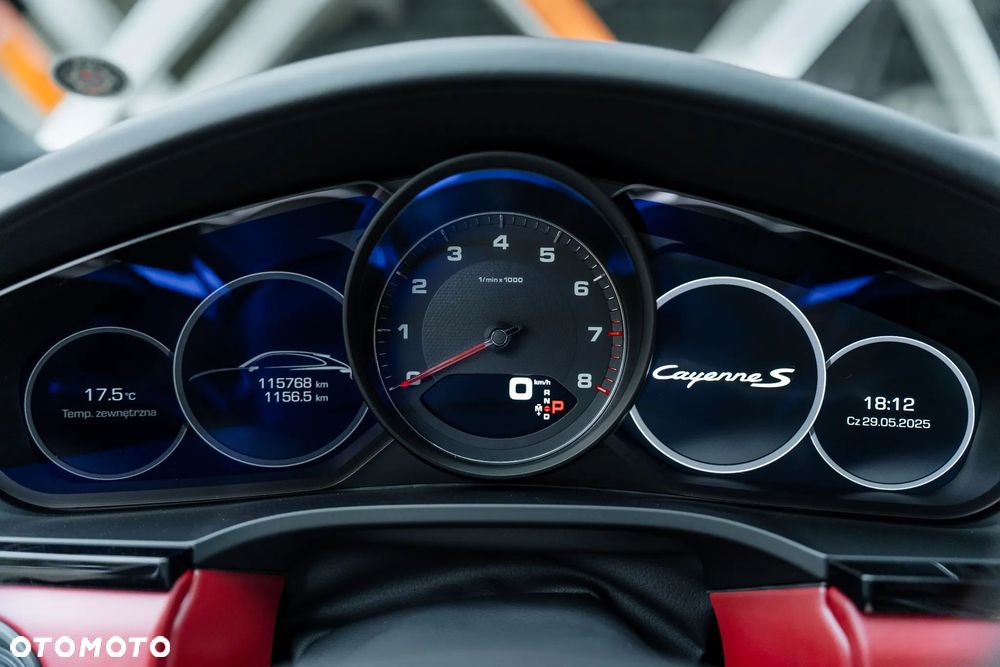 Porsche Cayenne S - 14