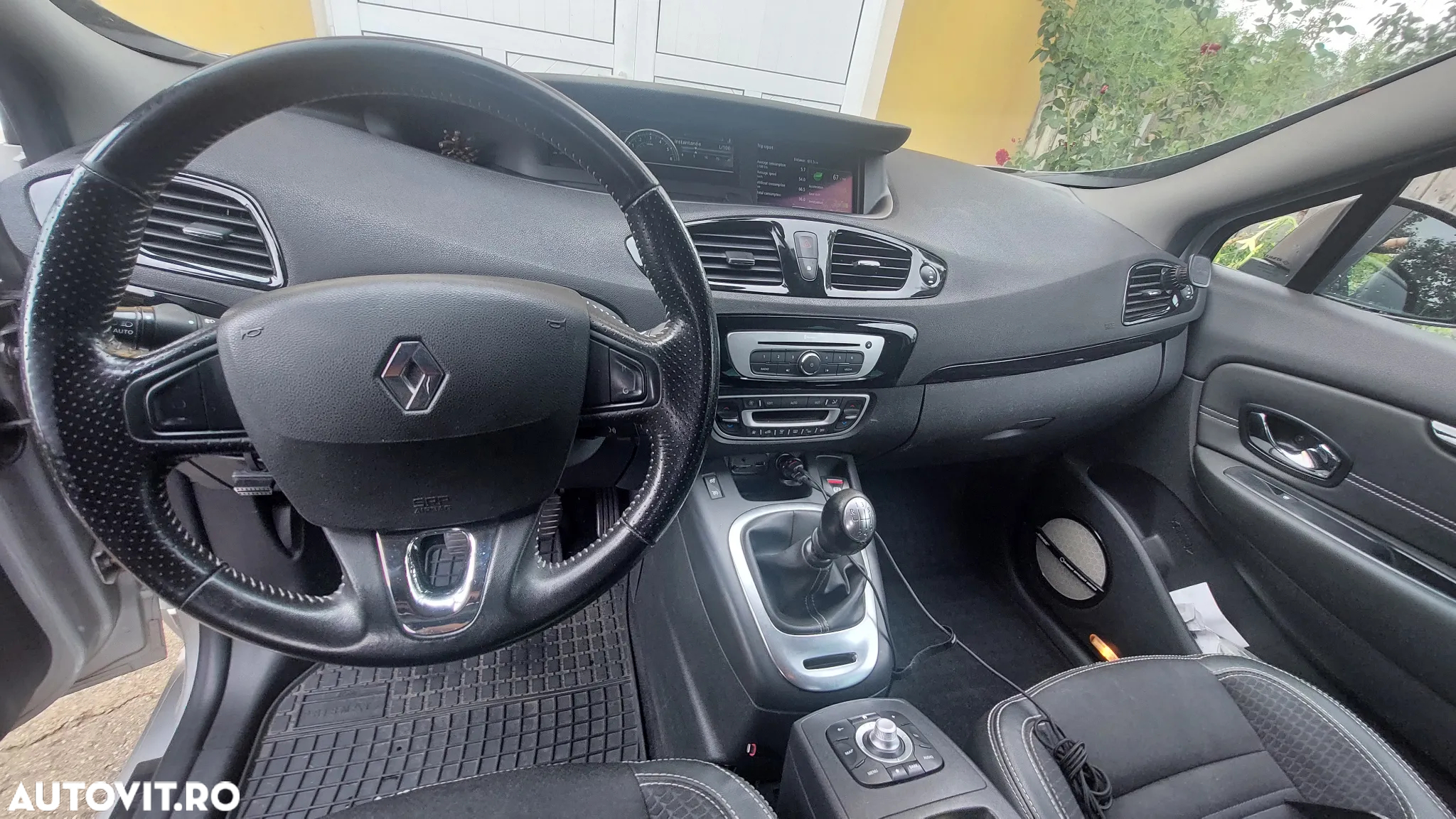 Renault Grand Scenic dCi 130 FAP Start & Stop Bose Edition - 10