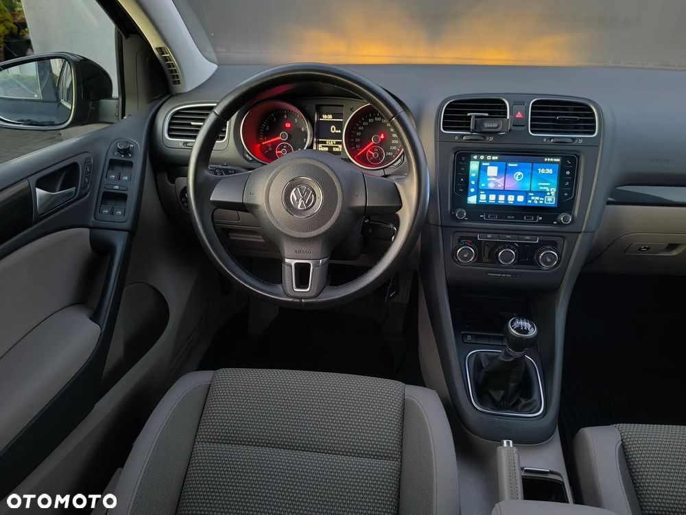 Volkswagen Golf VI 1.2 TSI Trendline - 16