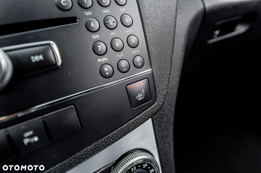 Mercedes-Benz Klasa C 200 7G-TRONIC Avantgarde Edition - 31