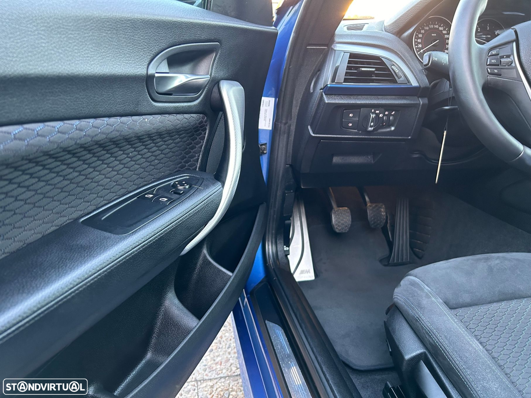 BMW 118 d Pack M - 29
