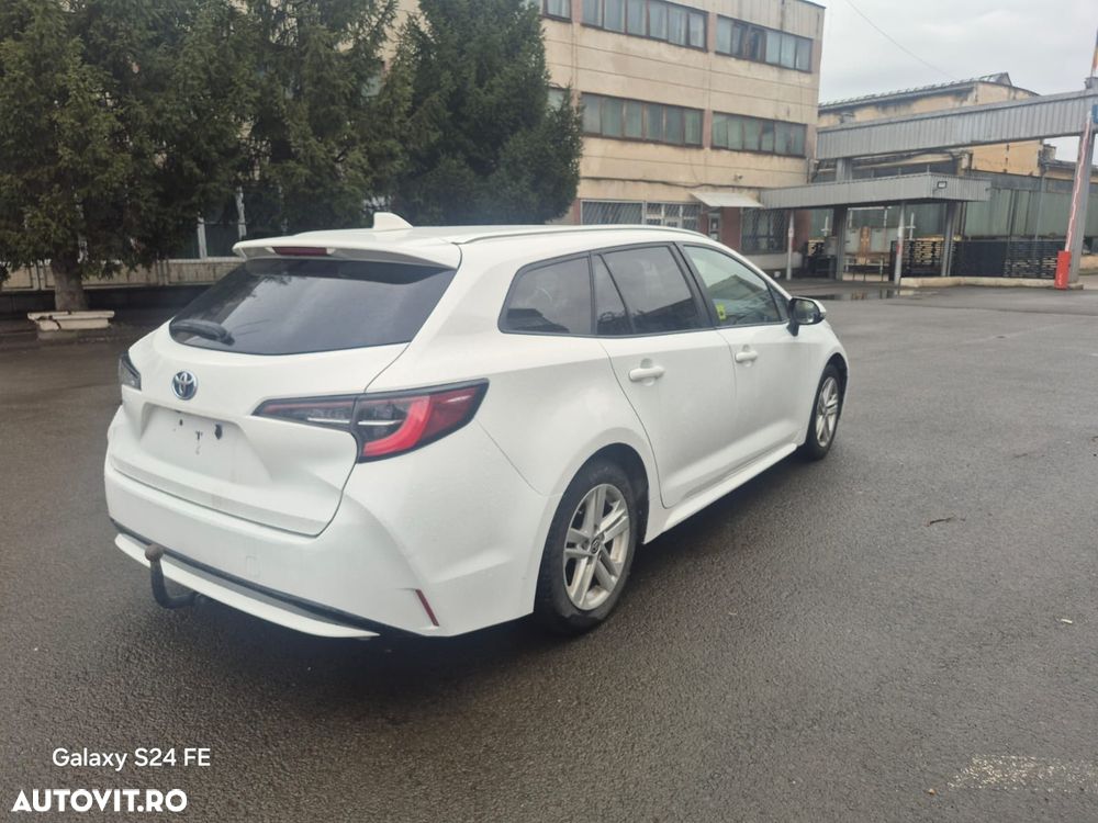 Toyota Corolla - 4