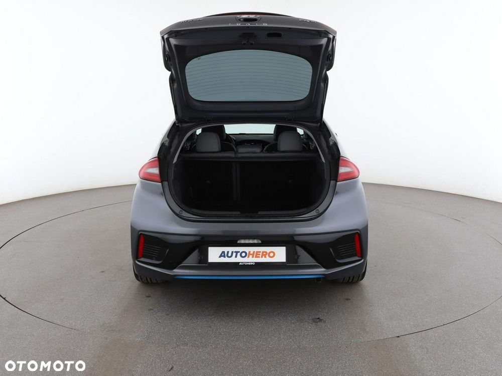 Hyundai IONIQ - 20
