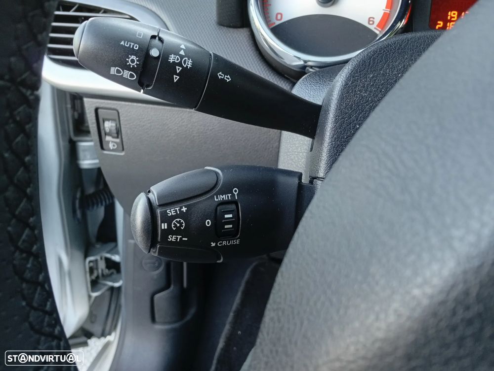 Peugeot 207 SW 1.6 HDi Sport - 15