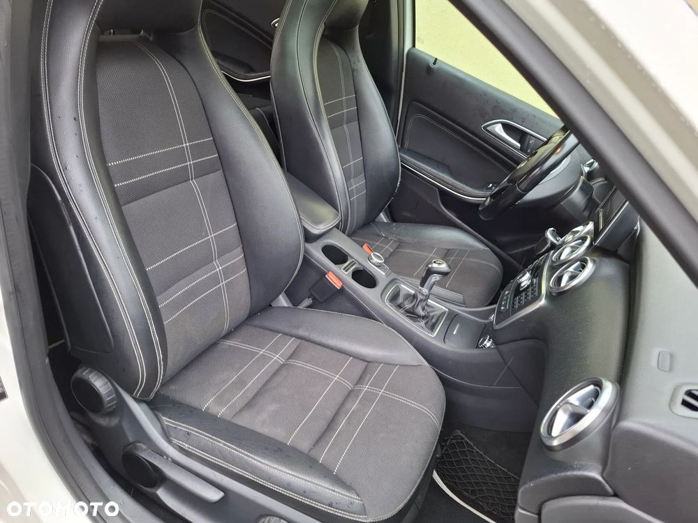 Mercedes-Benz Klasa A 180 (BlueEFFICIENCY) Urban - 9