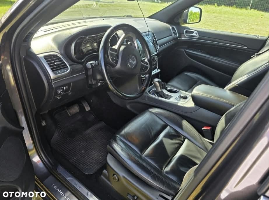 Jeep Grand Cherokee - 4