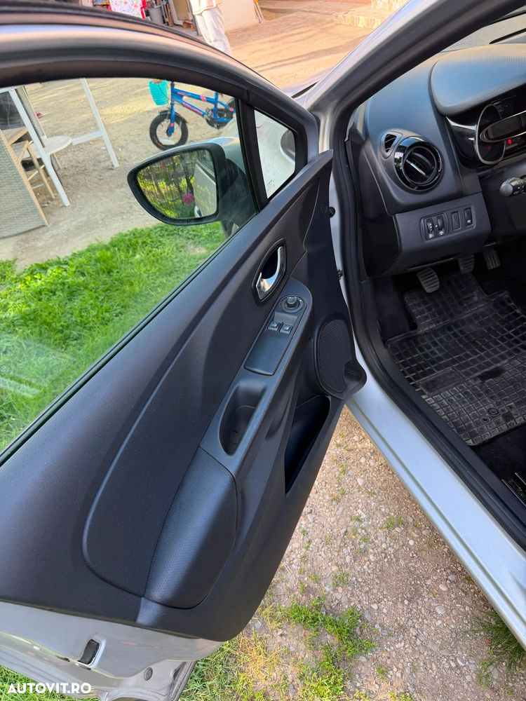 Renault Clio 1.5 dCi Life - 9