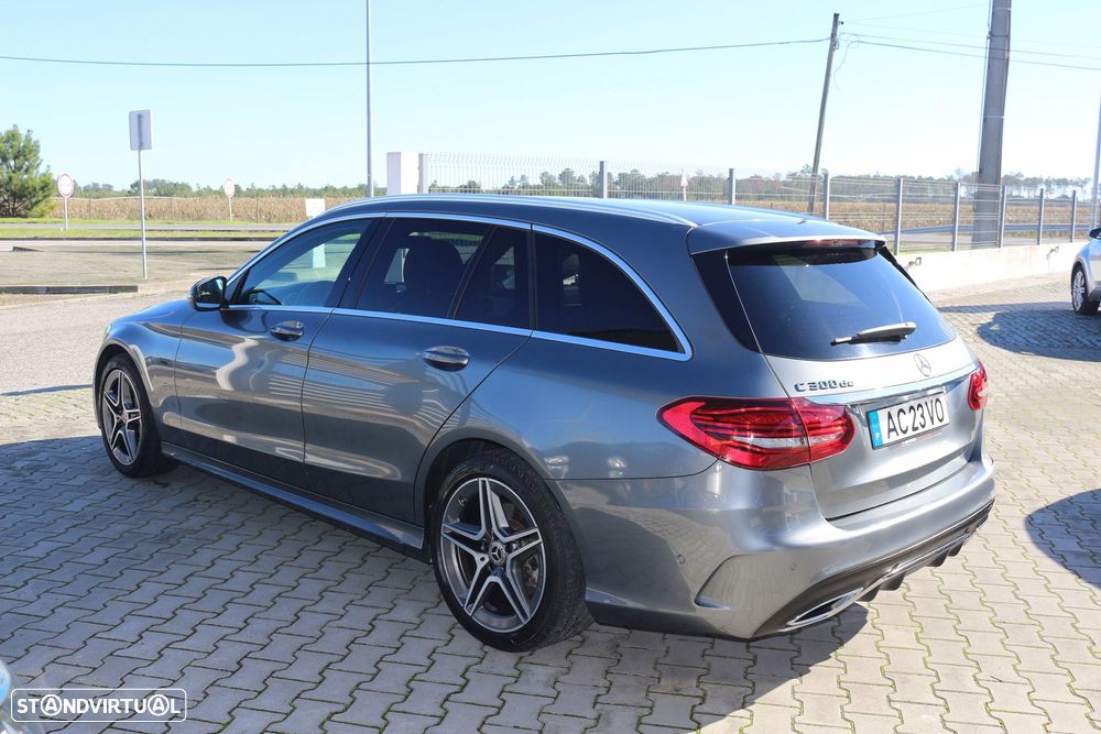 Mercedes-Benz C 300 de AMG Line - 14