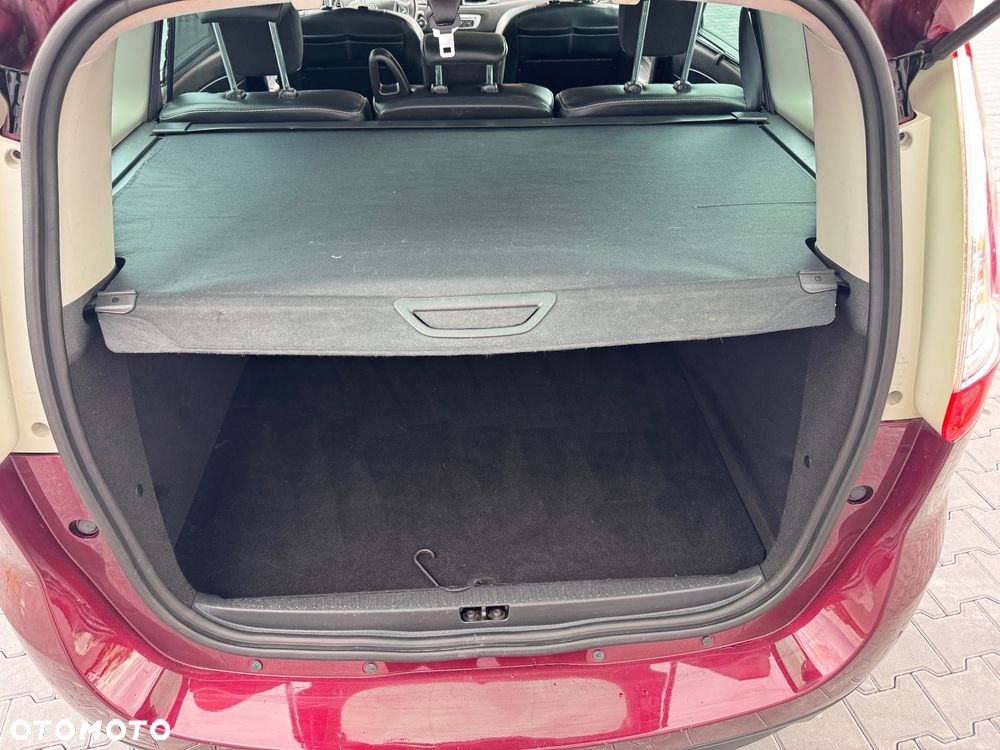 Renault Grand Scenic ENERGY TCe 115 Bose Edition - 17
