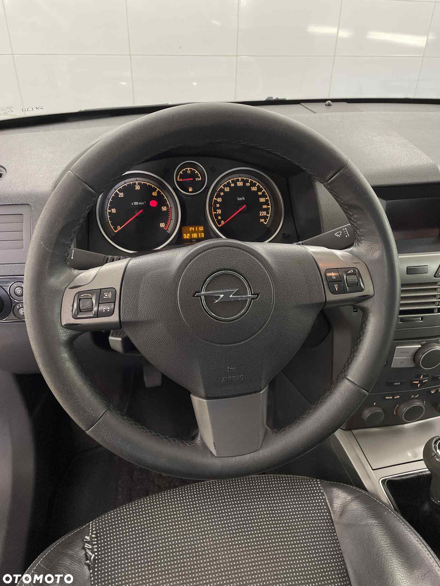 Opel Astra - 10