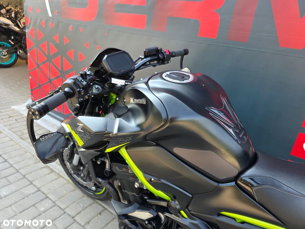 Kawasaki Z 900 - 10