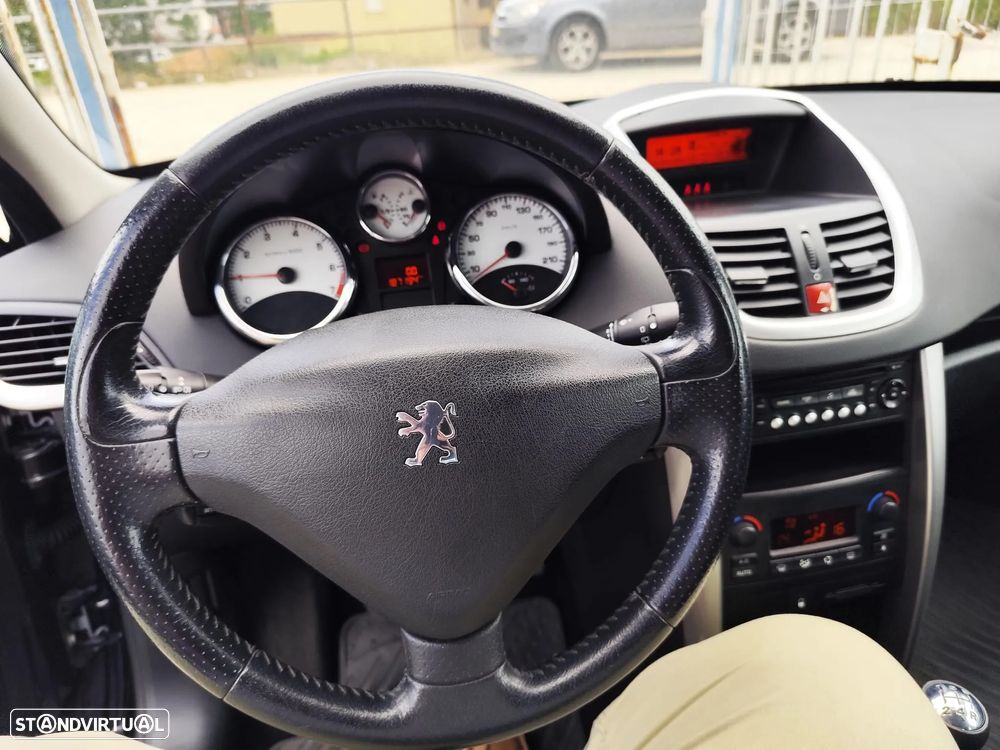 Peugeot 207 1.4 16V Sport - 15