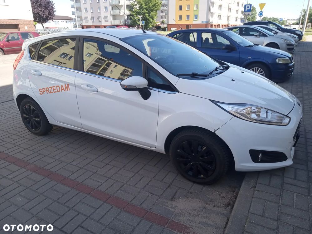 Ford Fiesta 1.0 EcoBoost S&S TITANIUM - 2