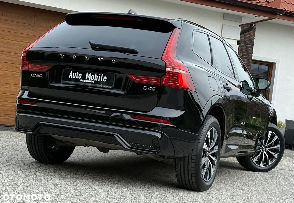 Volvo XC 60 B4 D AWD Plus Dark - 5