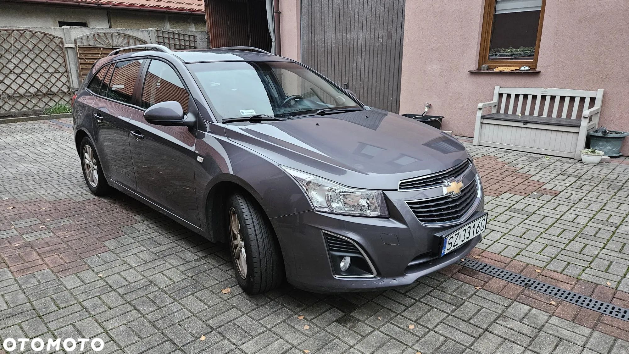 Chevrolet Cruze - 1