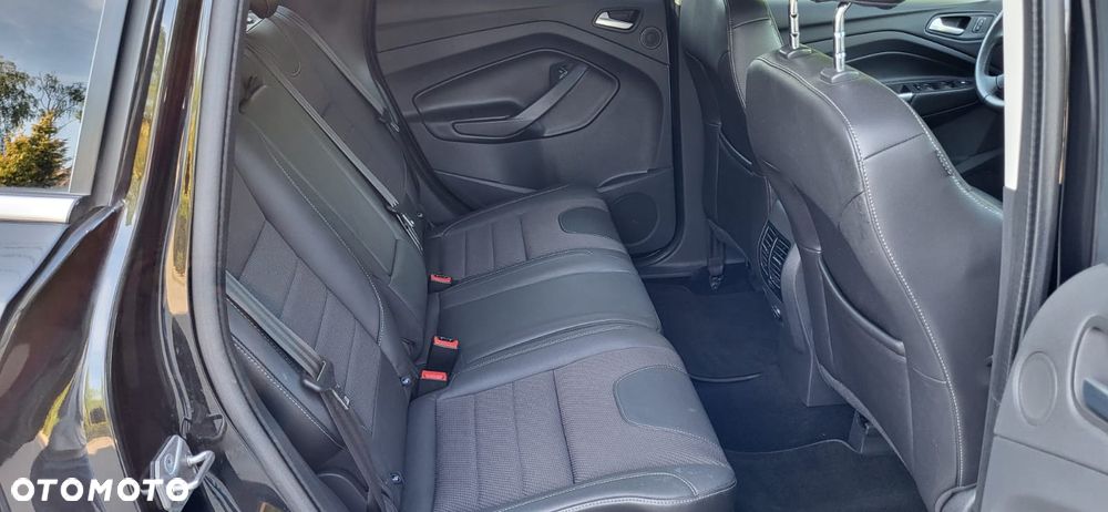 Ford Kuga 1.6 EcoBoost 2x4 Titanium - 18