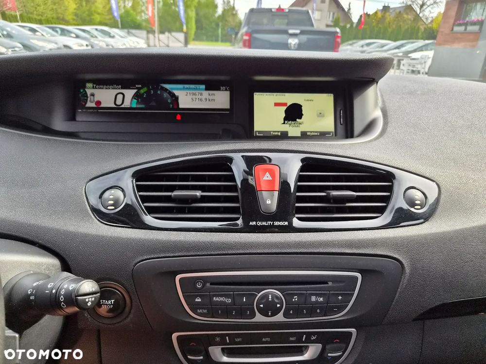 Renault Grand Scenic - 25