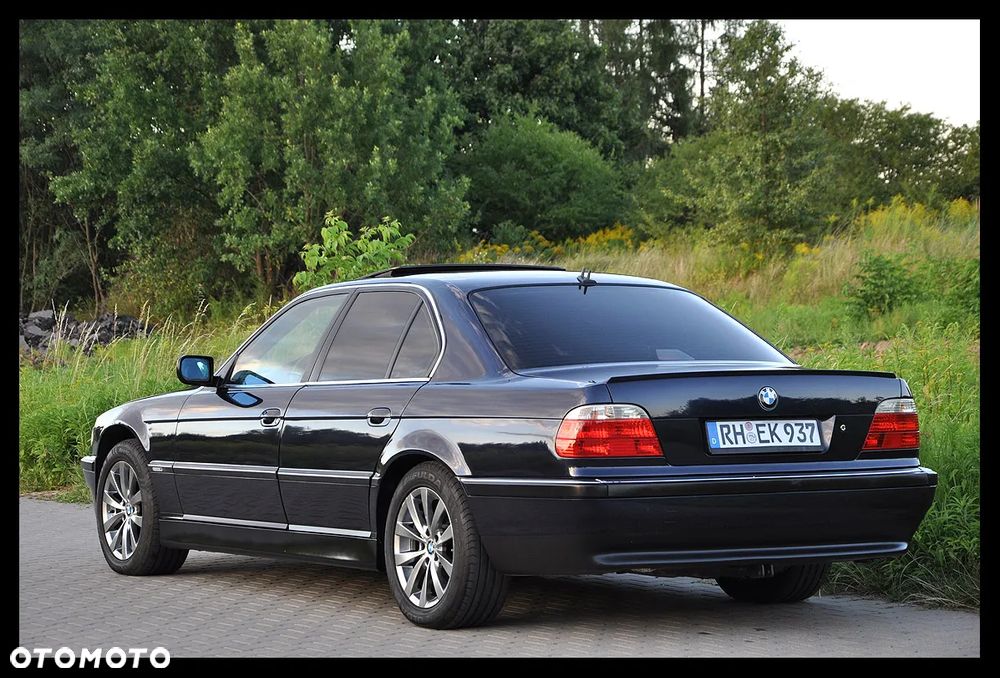 BMW Seria 7 728i L - 18