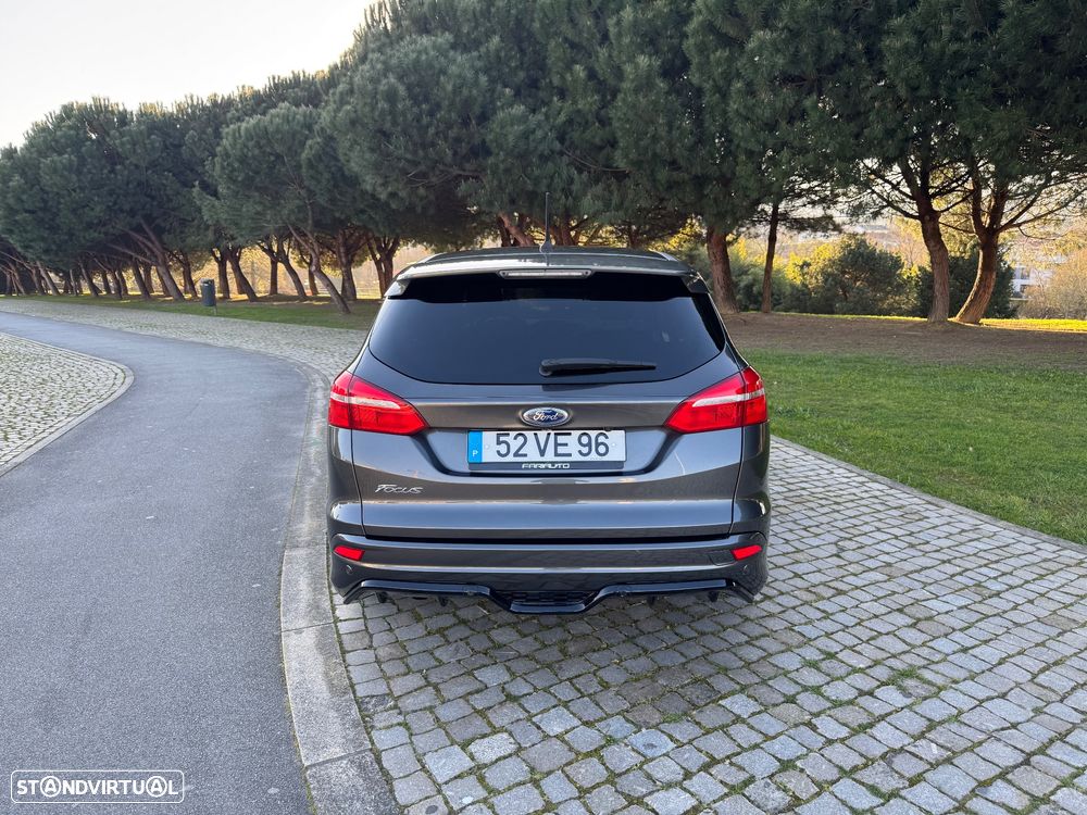 Ford Focus SW 1.5 TDCi EcoBlue ST-Line - 30