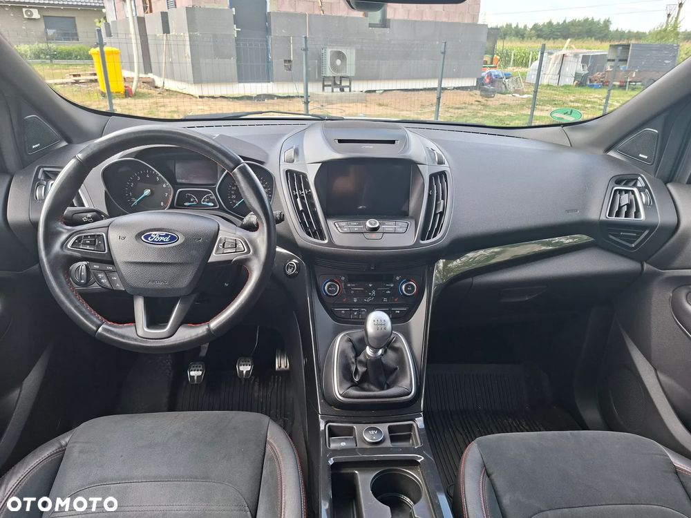 Ford Kuga - 23