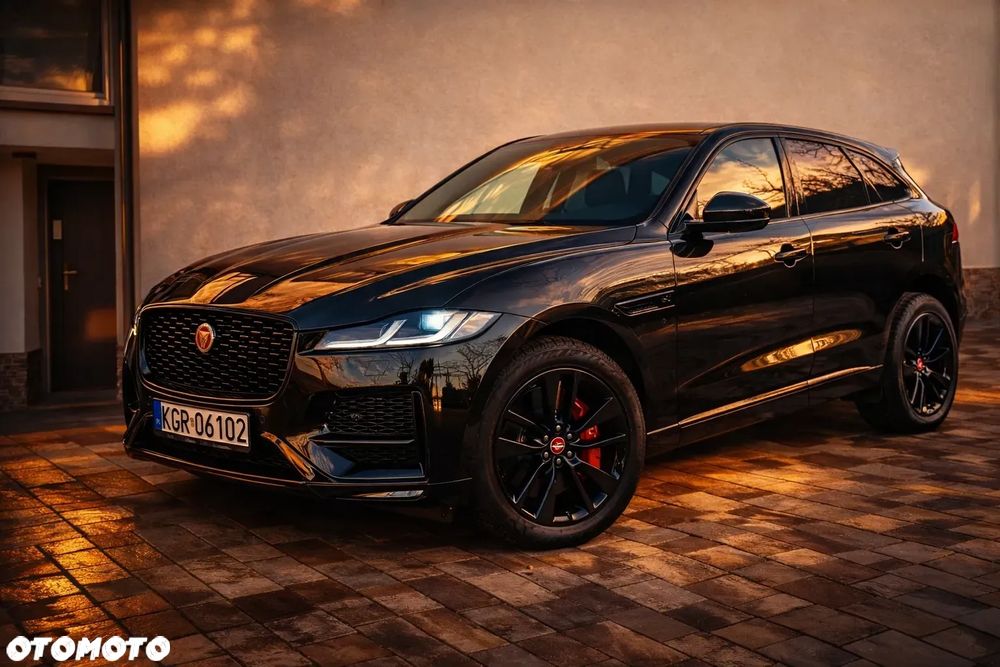 Jaguar F-Pace P250 AWD R-Dynamic Black - 1